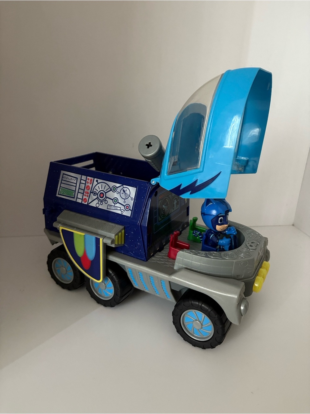 PJ Masks Mega Rover 3 Seat Vehicle with Light & Sound and Catboy Figure